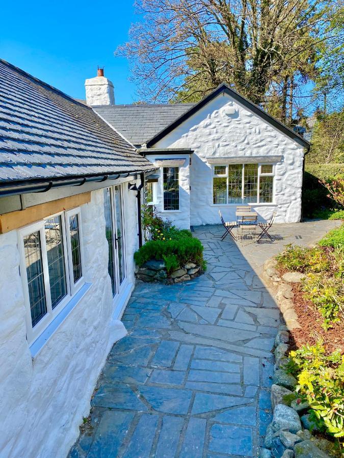 Beautiful Ancient Stone Cottage, Local Walks & Pub! *