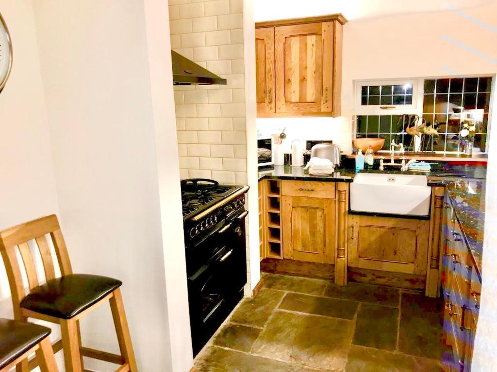Holiday home Beautiful Ancient Stone Cottage, Local Walks & Pub! Conwy