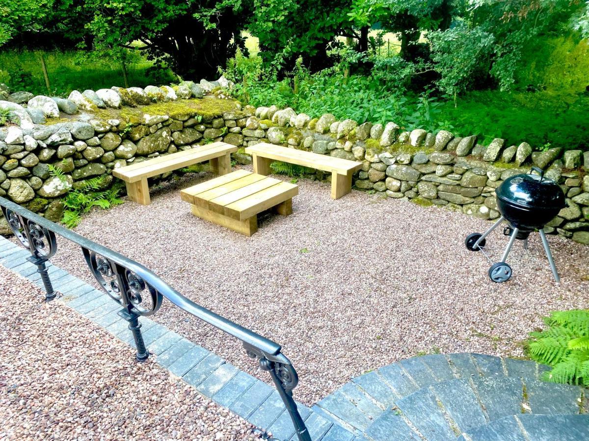 Beautiful Ancient Stone Cottage, Local Walks & Pub! Holiday home Conwy