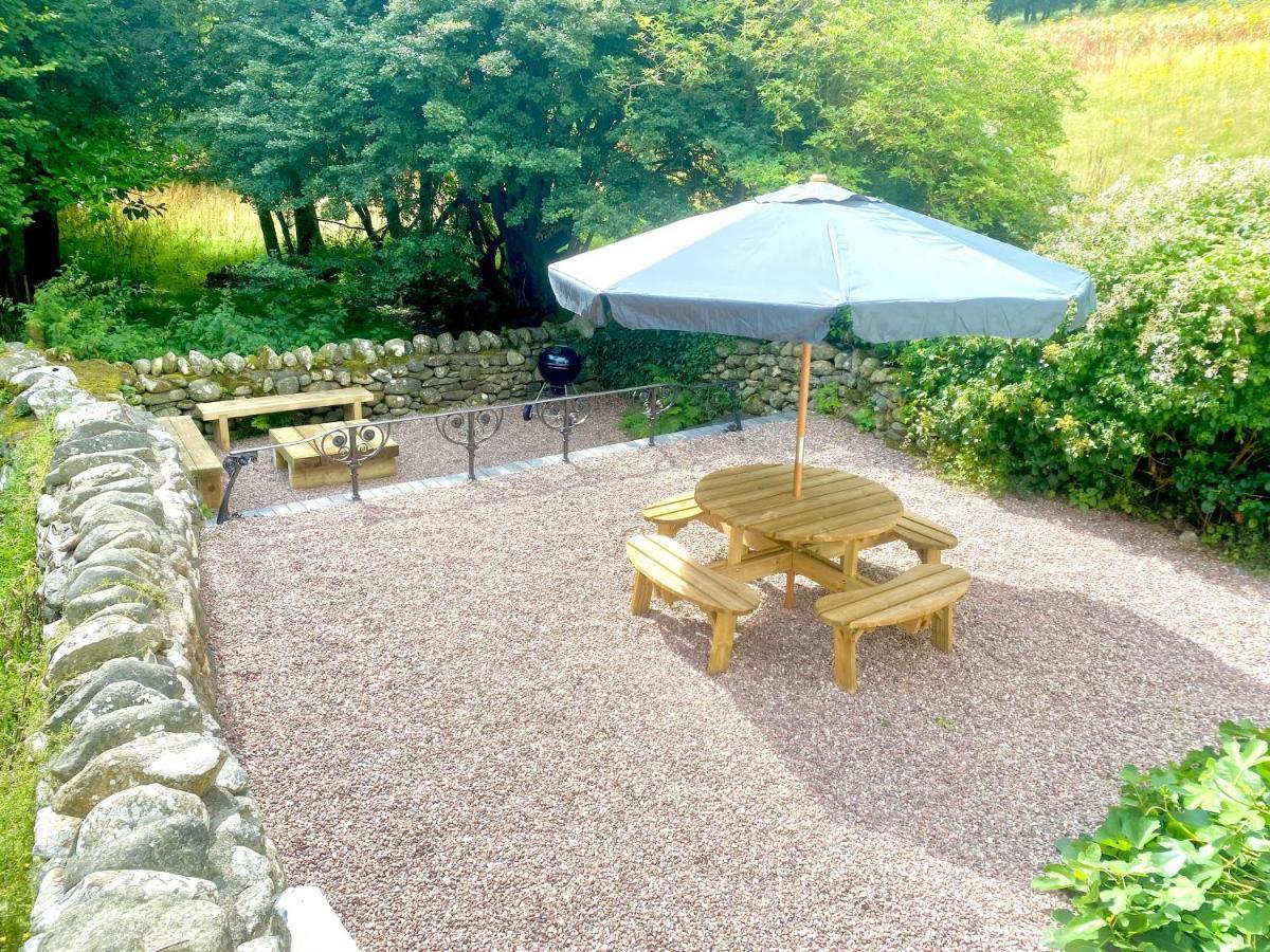 Holiday home Beautiful Ancient Stone Cottage, Local Walks & Pub!